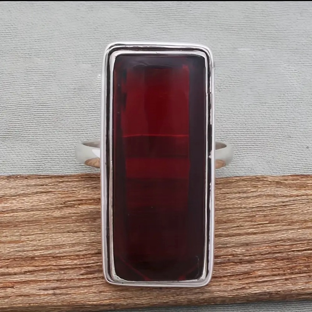 Red Rectangular Gemstone Ring - Picture 3 of 5